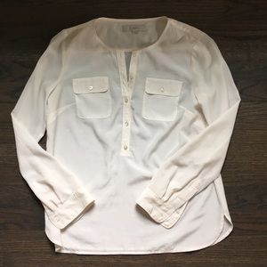 Loft long sleeve 5-button blouse
